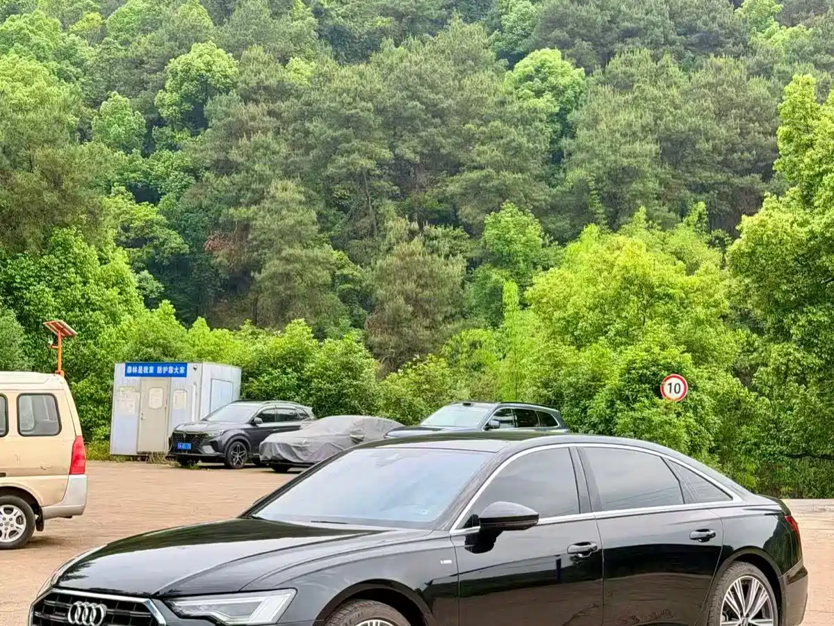 Audi A6L 2024 45 TFSI quattro Premium Elegance