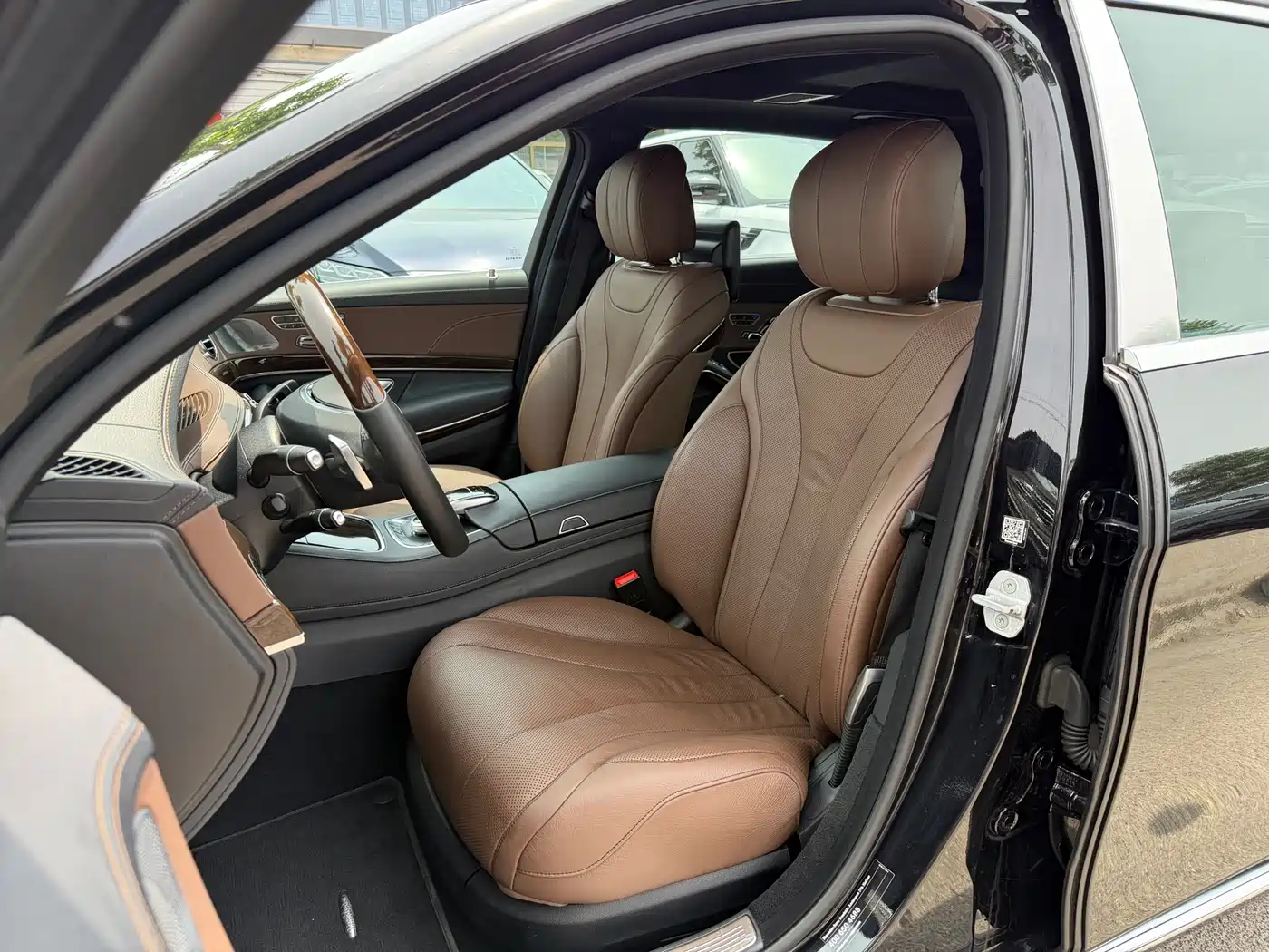 Mercedes-Benz Maybach S-Class 2016 S 400 4MATIC фото 9