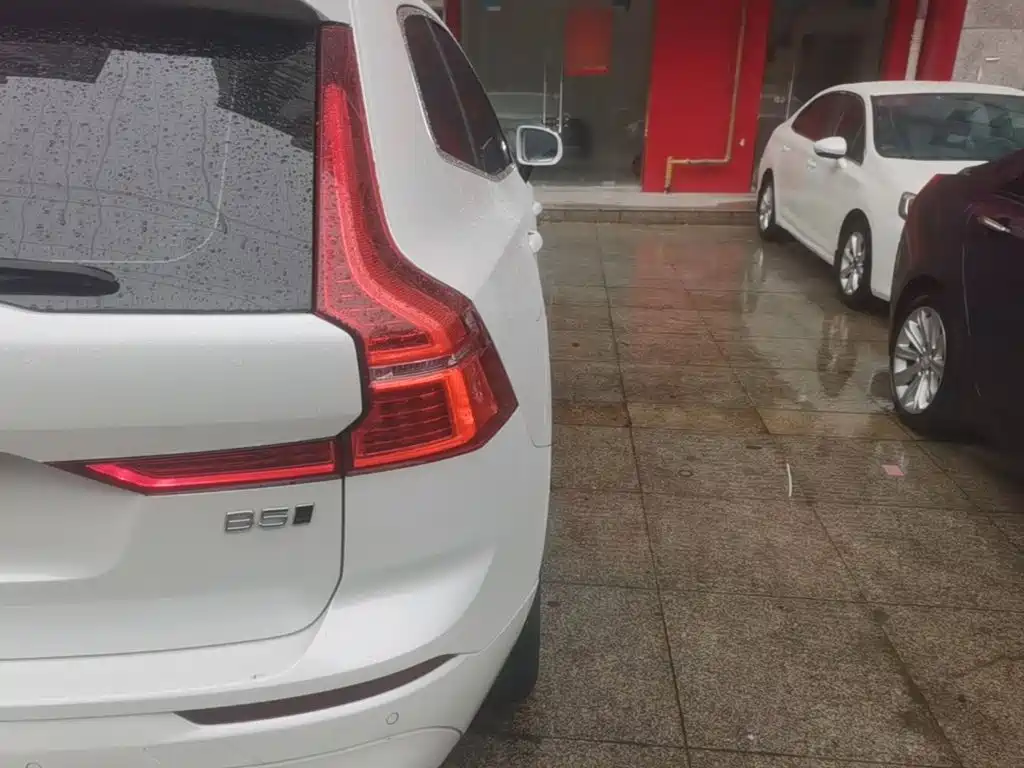 Photo 24 - Volvo XC60