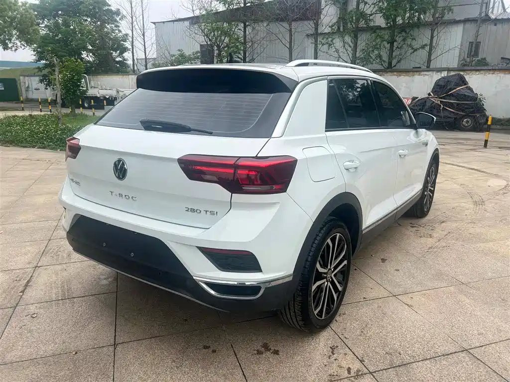 Volkswagen T-ROC 2021 280TSI DSG 2WD Luxury Connected фото 5