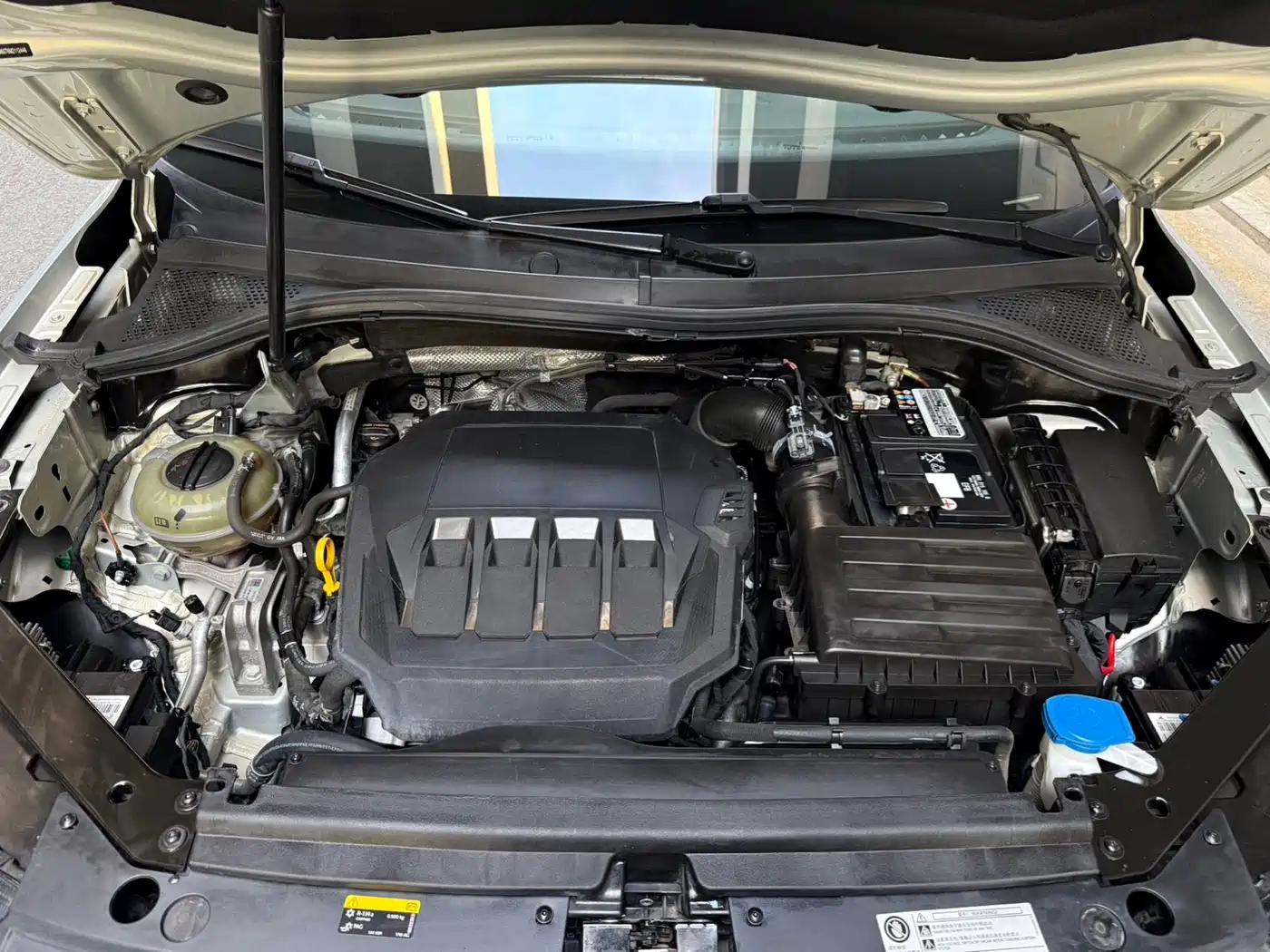 Volkswagen Tiguan L 2022 330TSI Automatic 2WD R-Line Flagship Edition фото 27
