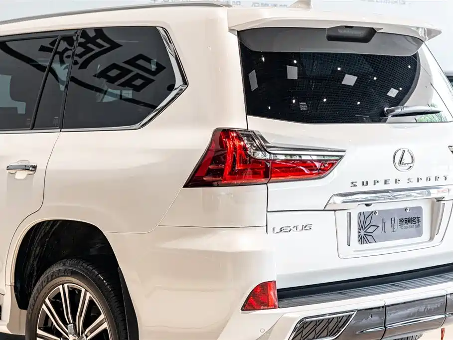 Lexus LX 2017 570 Prestige Luxury фото 21