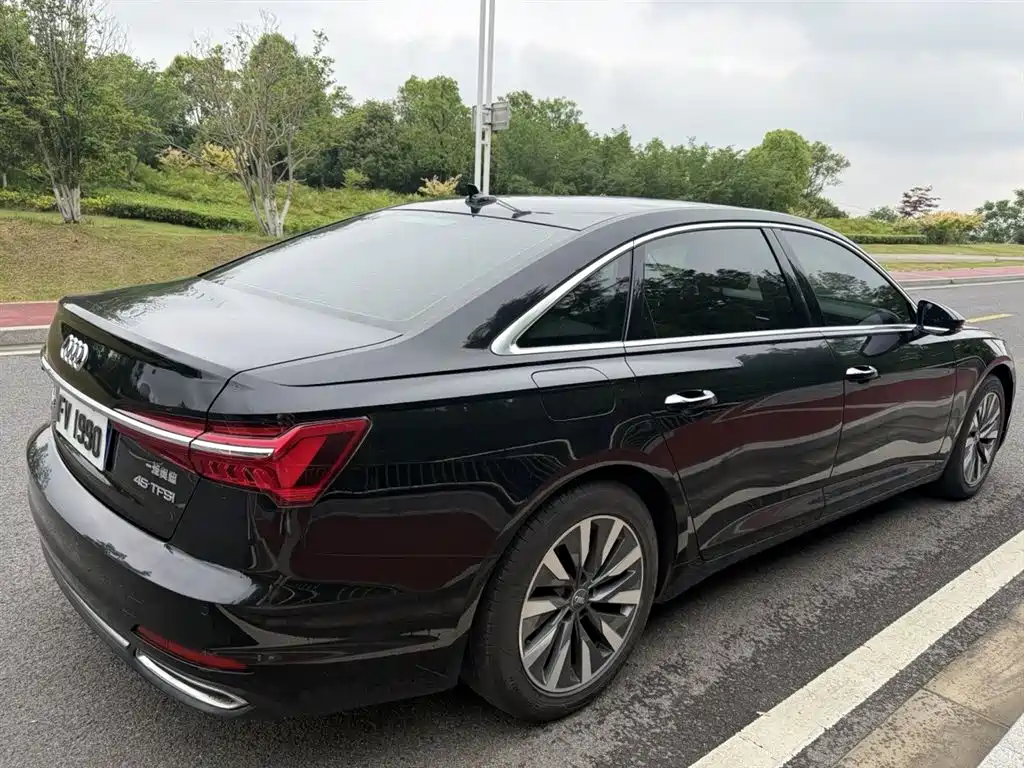 Audi A6L 2021 45 TFSI Exclusive Elegance фото 5