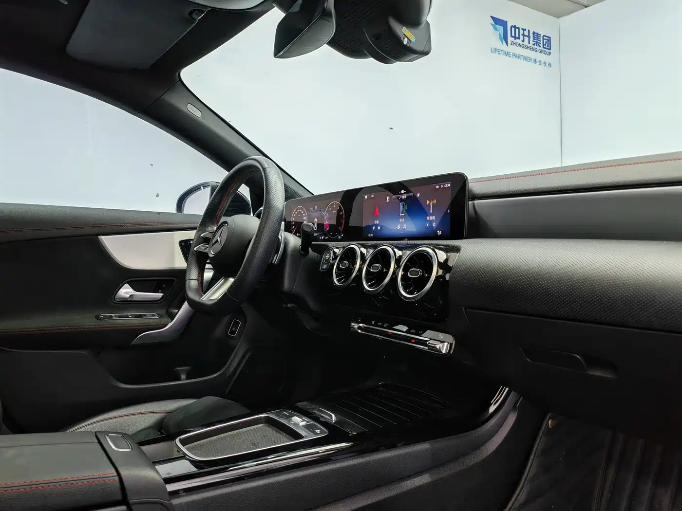 Mercedes-Benz CLA (Import) 2024 CLA 220 фото 15