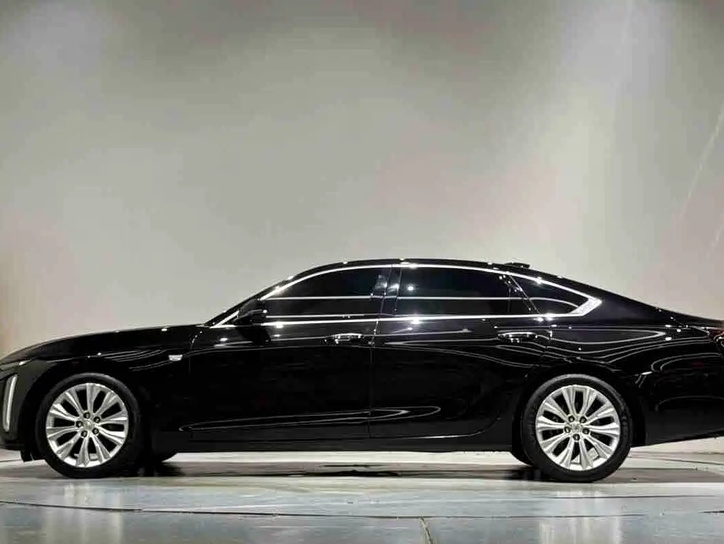 Cadillac CT6 2023 28T Premium Model фото 15