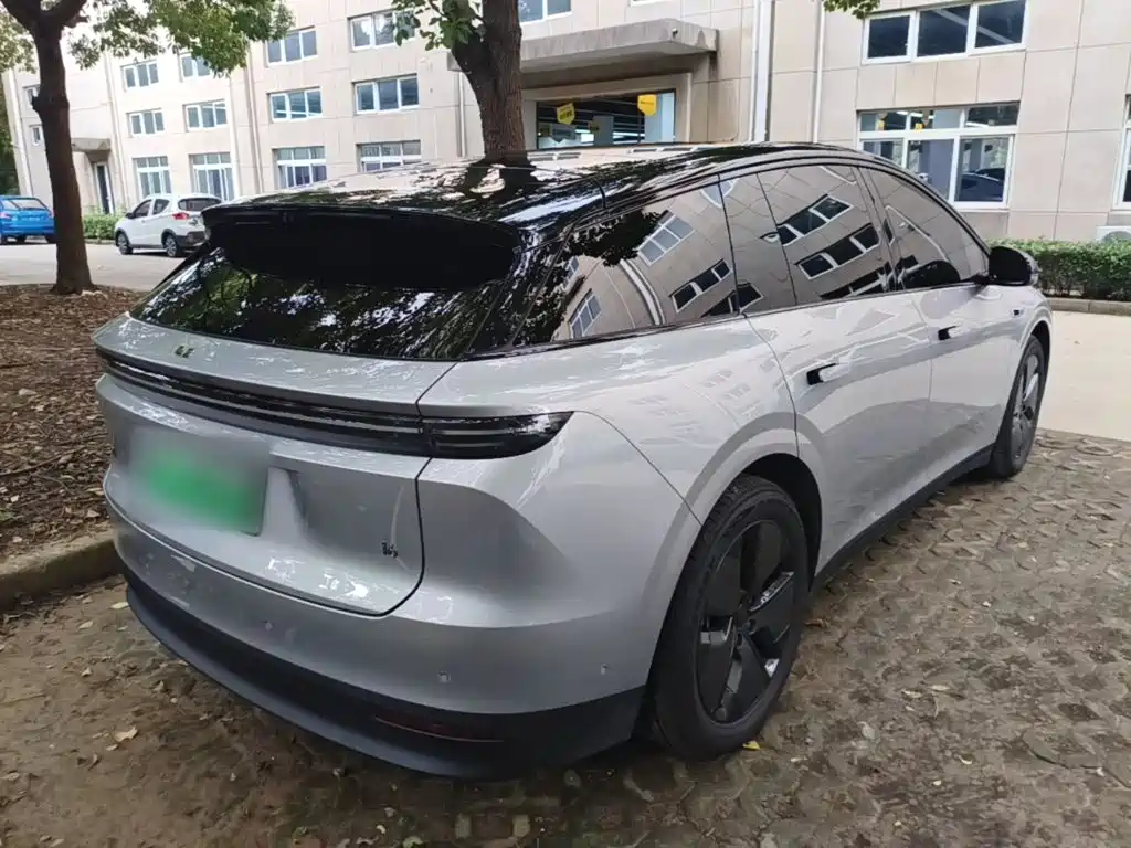 Li Auto i6 2025 2025 2WD Base Model