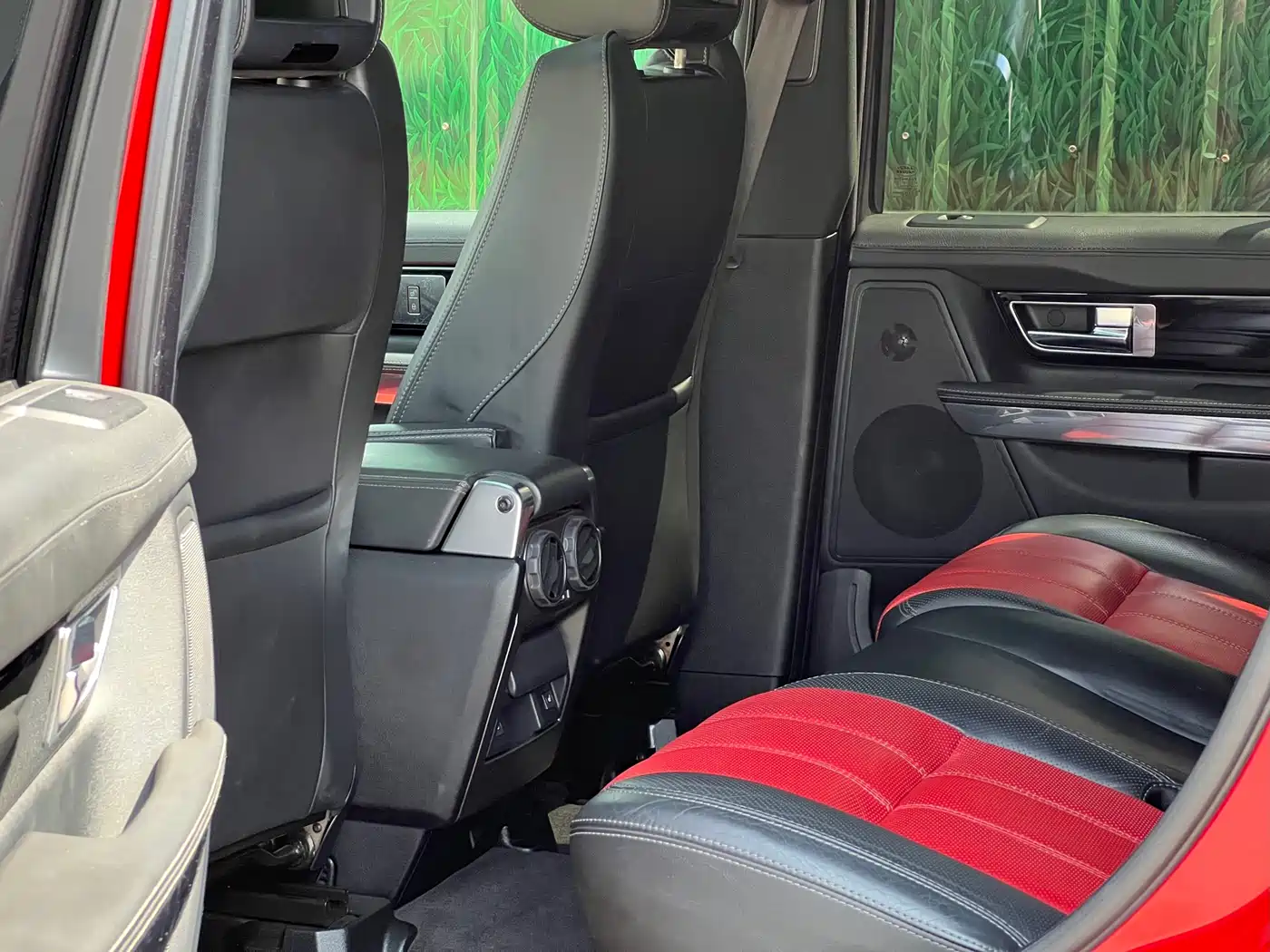 Land Rover Range Rover Sport 2013 5.0 NA V8 HSE Red Limited Edition фото 5