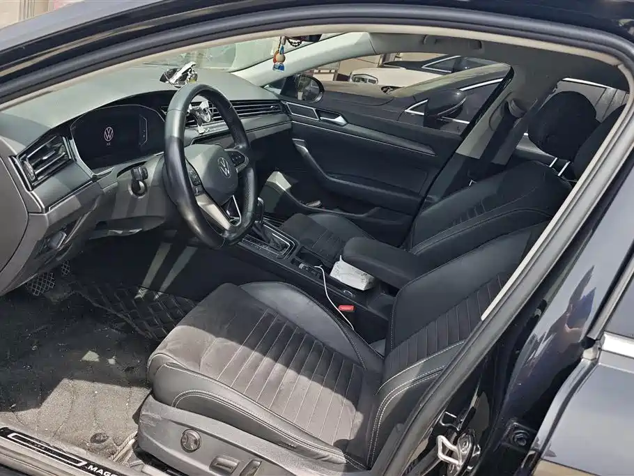 Volkswagen Magotan 2020 330TSI DSG Luxury фото 9