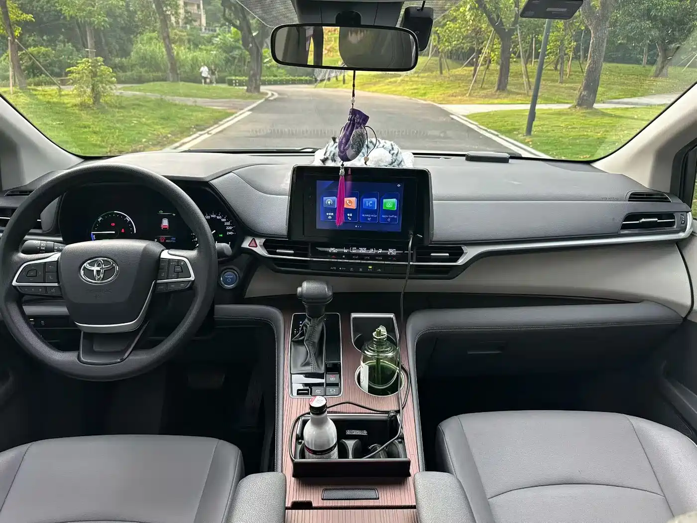Toyota Granvia 2023 2023 2.5L Hybrid Comfort Edition