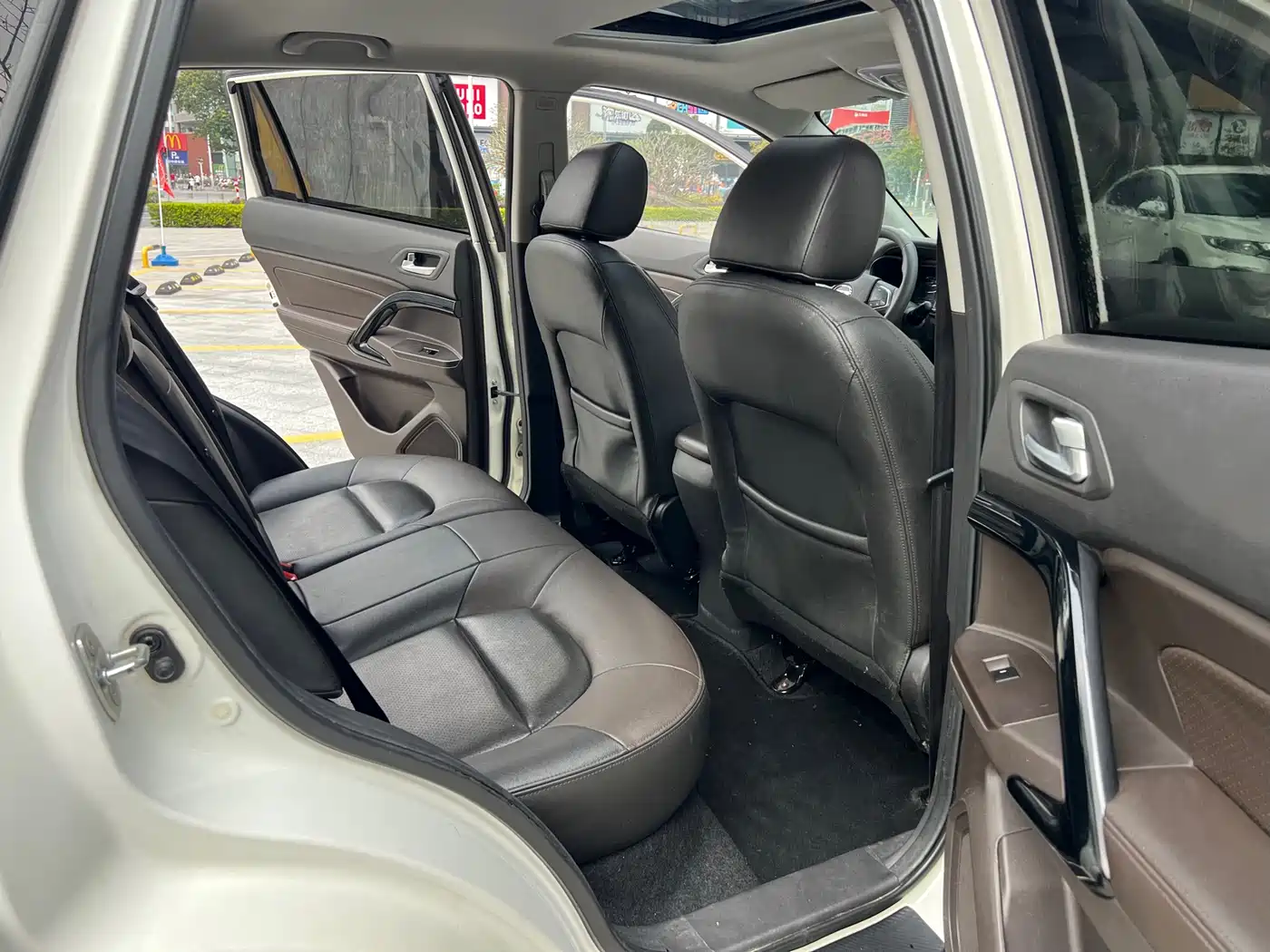 GAC Trumpchi Trumpchi GS4 2015 200T G-DCT Luxury Edition фото 10