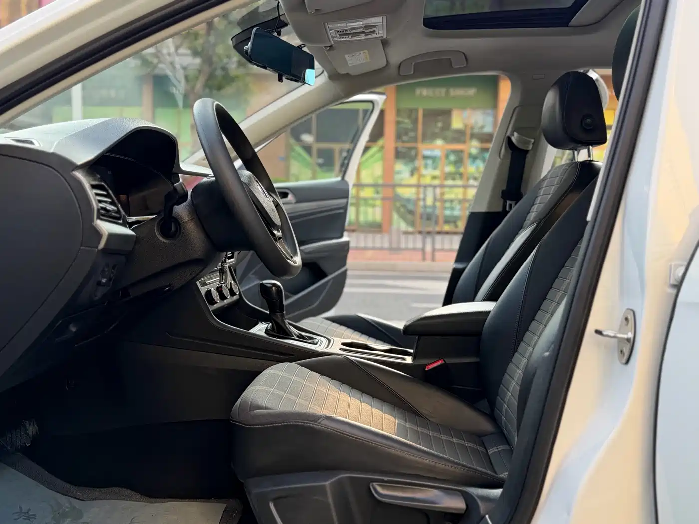 Volkswagen Lavida 2022 280TSI DSG Comfort Edition фото 11