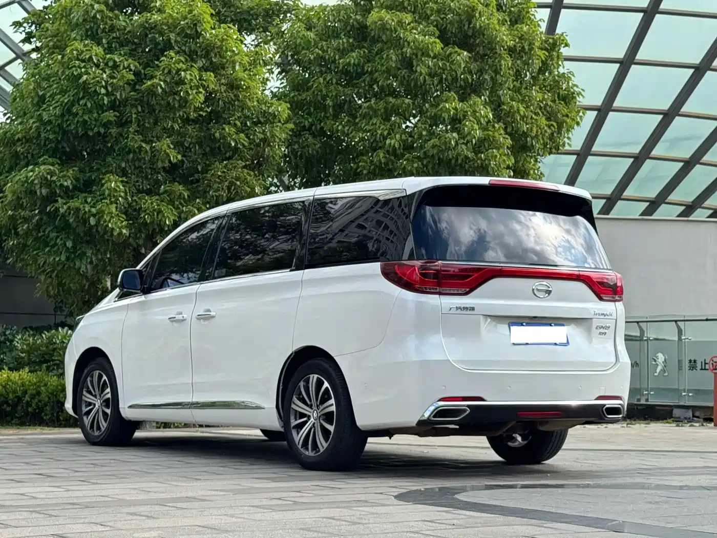 GAC Trumpchi Trumpchi M8 2018 320T Flagship Edition фото 6