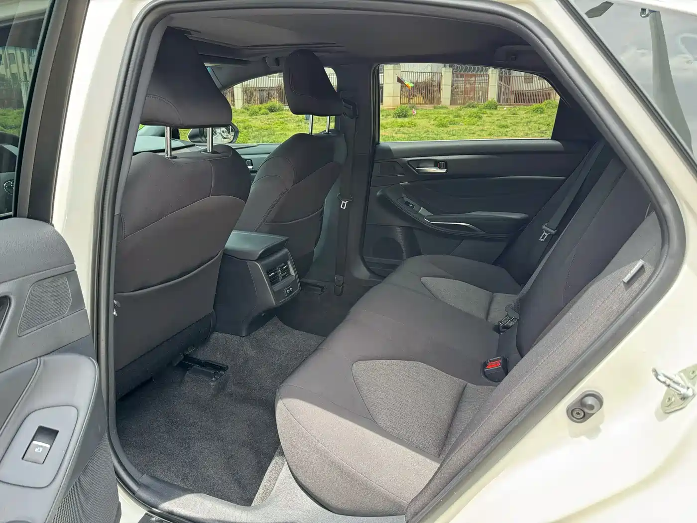 Toyota Avalon 2019 2.0L Progressive Edition (China VI) фото 6