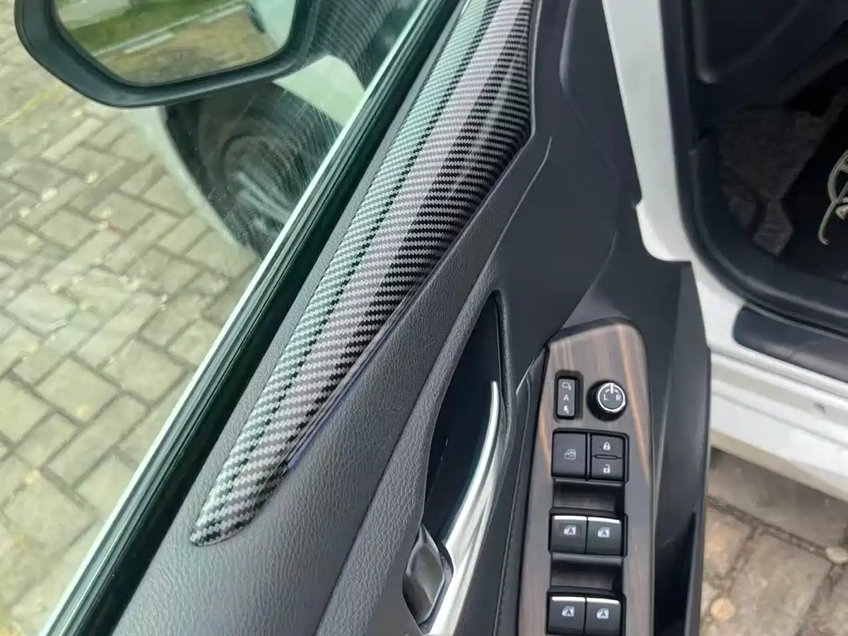 Toyota Avalon 2022 2.5L Luxury Edition фото 8