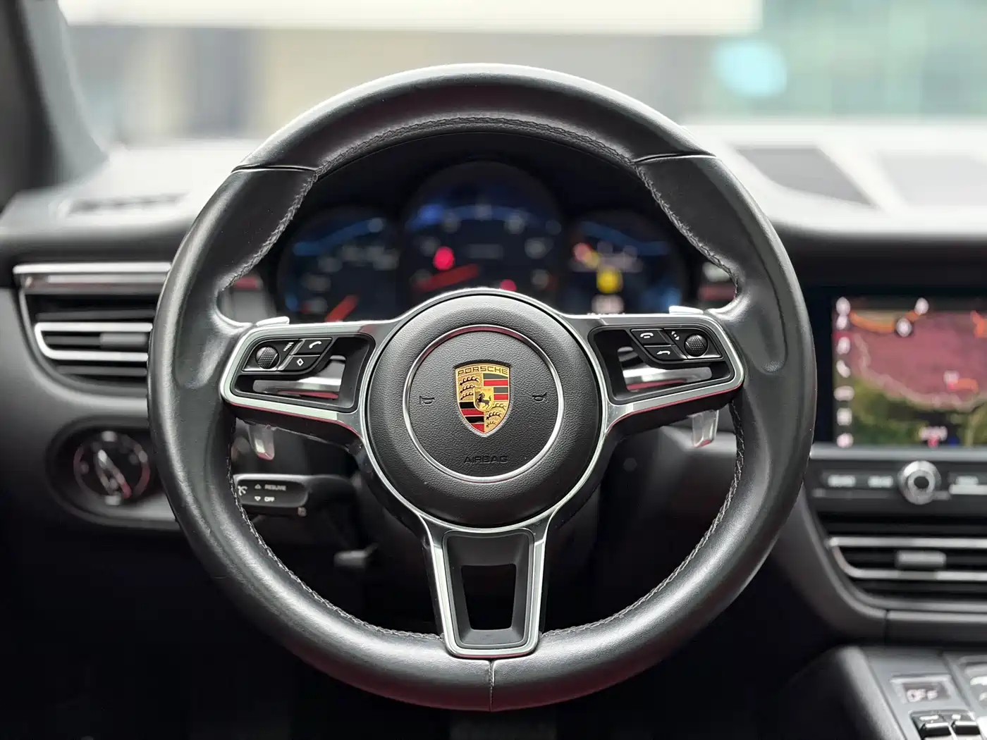 Porsche Macan 2018 Macan 2.0T фото 12