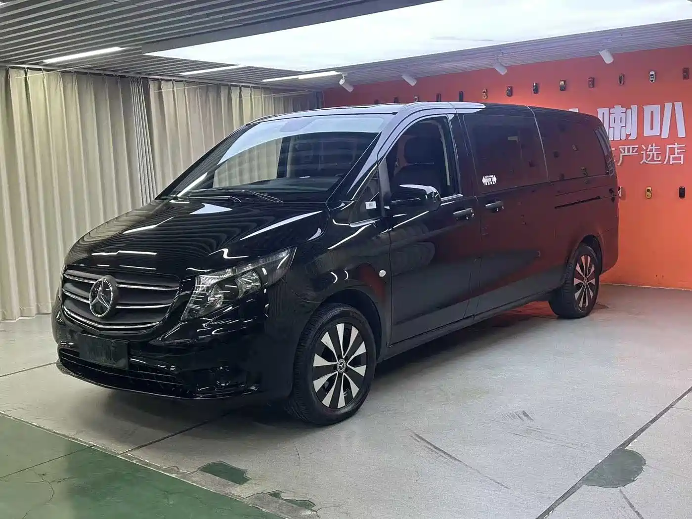 Mercedes-Benz Vito 2021 2.0T Business Edition 7-seater