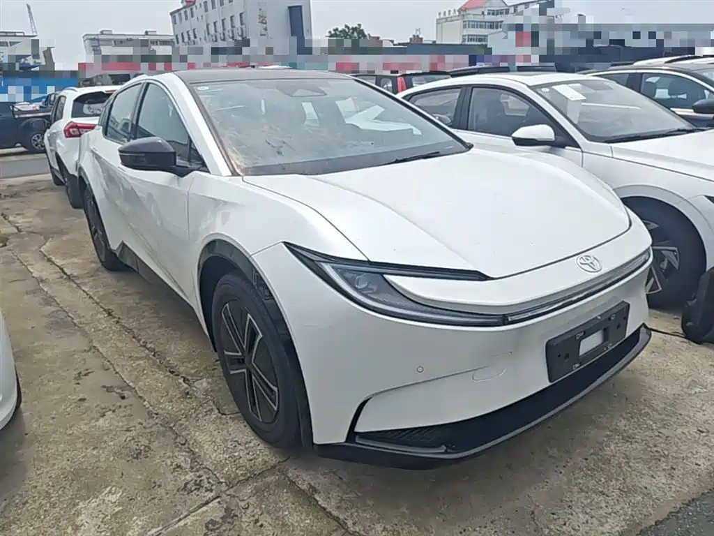 Toyota bZ5 2025 550 JOY фото 4