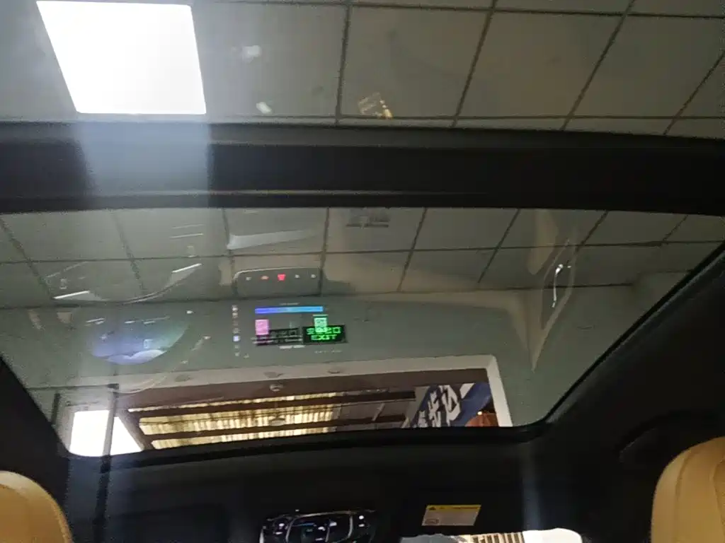 Roewe RX5 2023 2023 1.5T Luxury Sliding Screen Edition