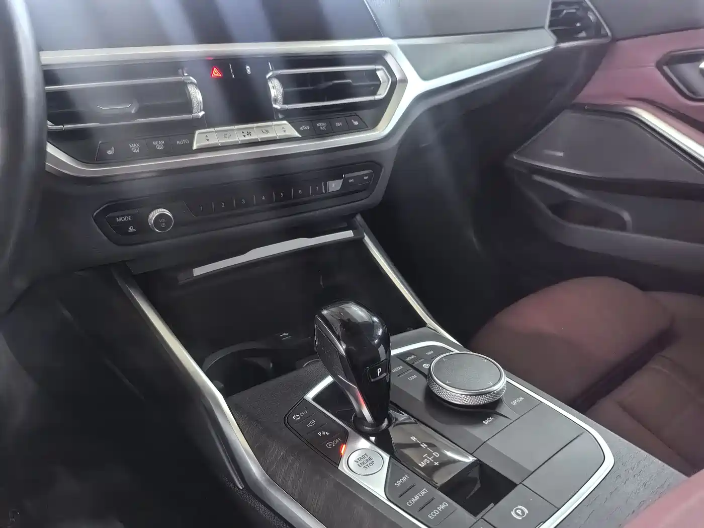 BMW 3 Series 2021 Second Facelift 330Li xDrive M Sport Shadowline Package фото 7
