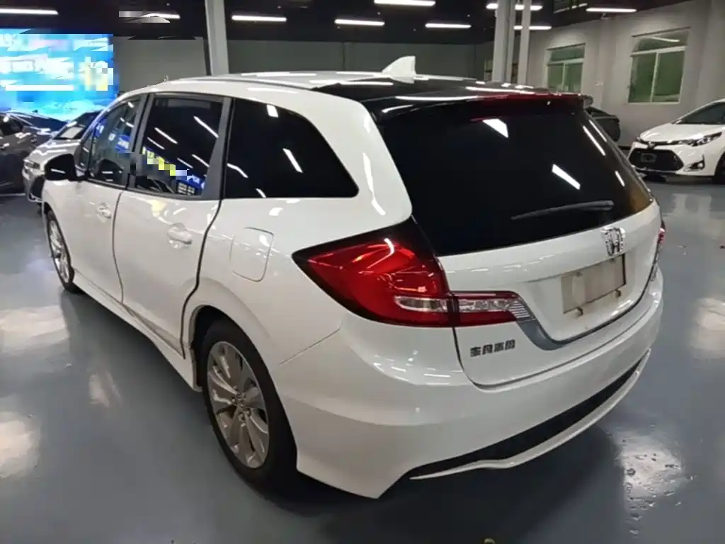 Фото 5 - Honda Jade