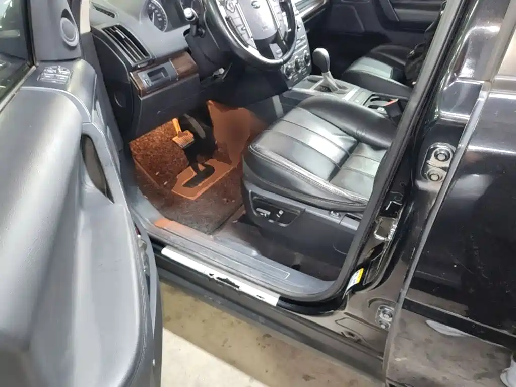 Land Rover Freelander 2 2015 2014 2.0T Si4 SE Gasoline Edition