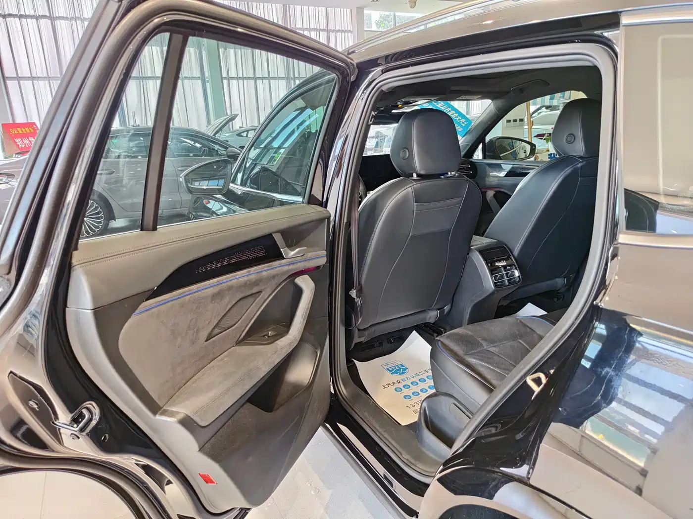 Volkswagen Tiguan L 2024 PRO 380TSI 4WD R-Line Premium Edition фото 9