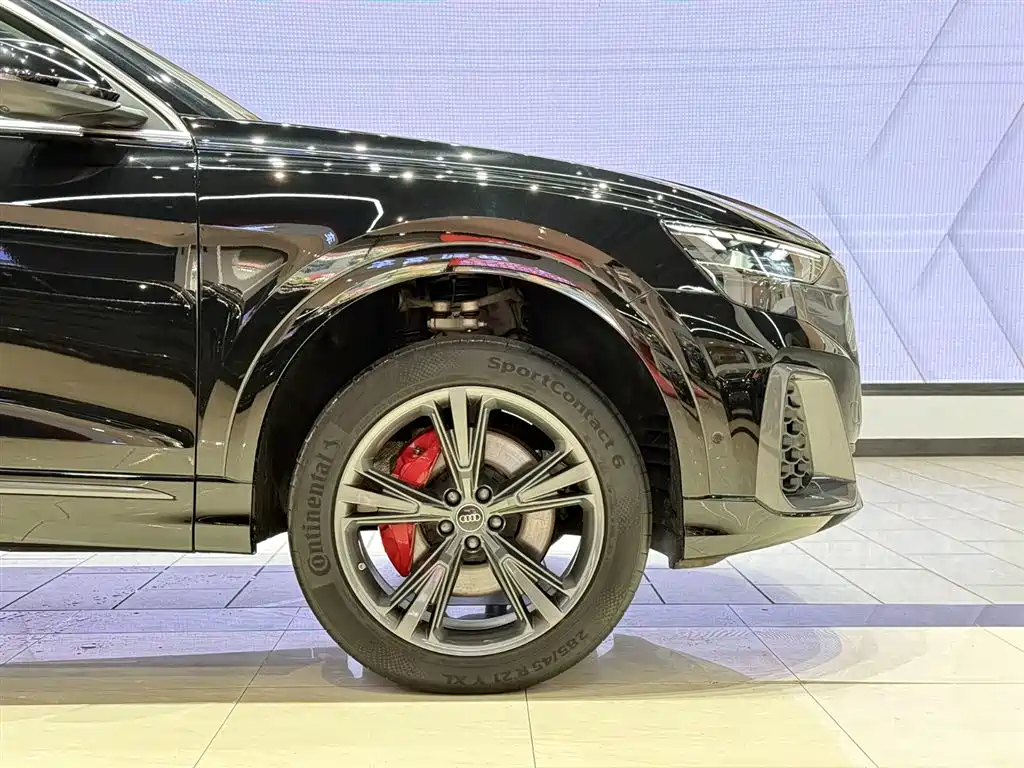 Audi Q8 2024 55 TFSI Luxury Sport фото 8