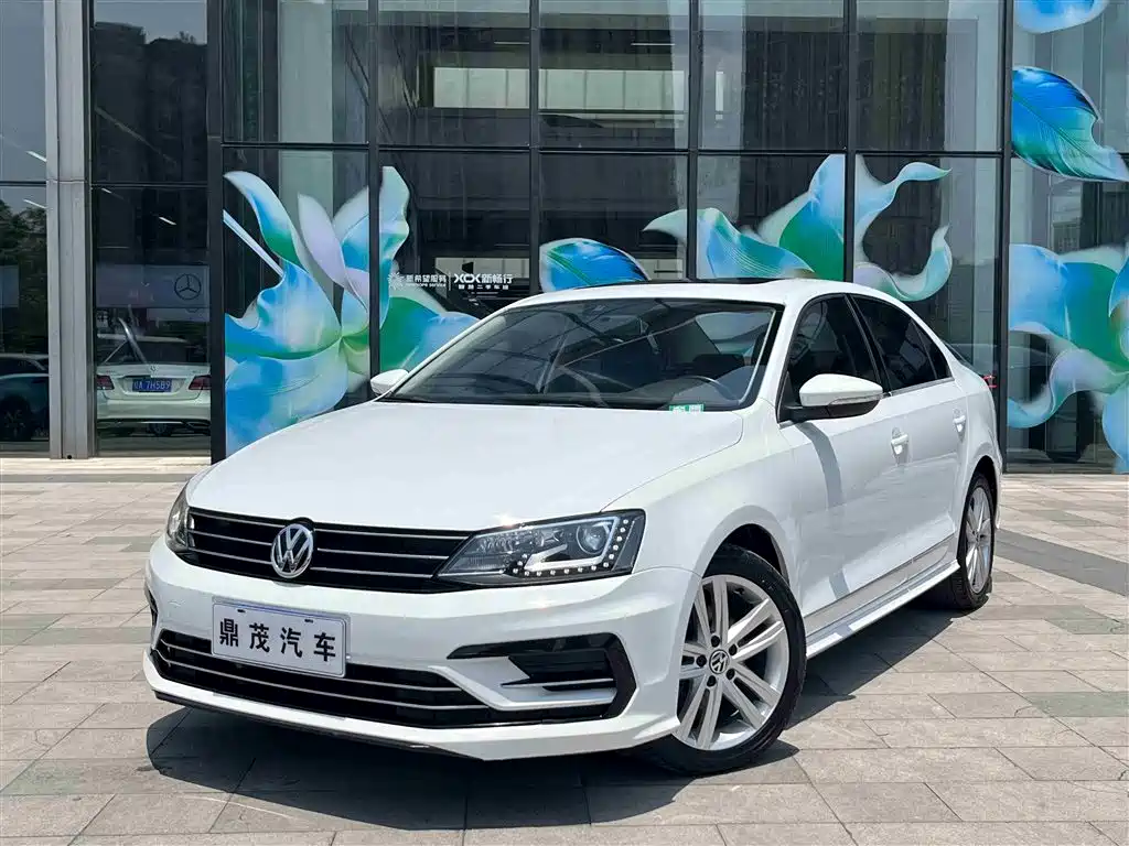 Volkswagen Sagitar 2018 280TSI DSG Spark Edition