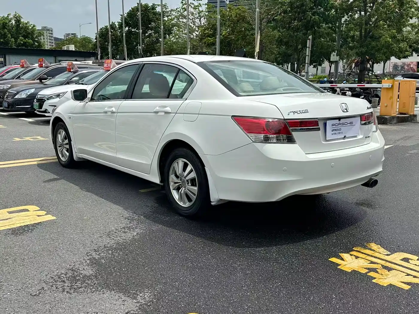 Фото 6 - Honda Accord