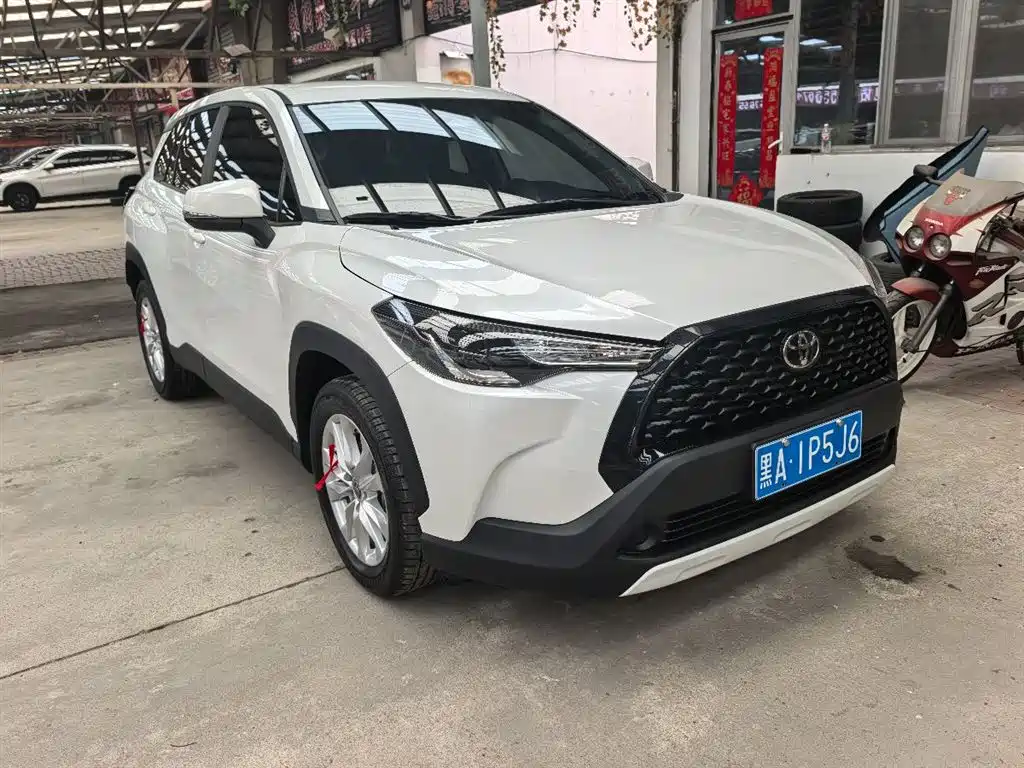 Toyota Corolla Cross 2023 2.0L Pioneer Edition фото 3