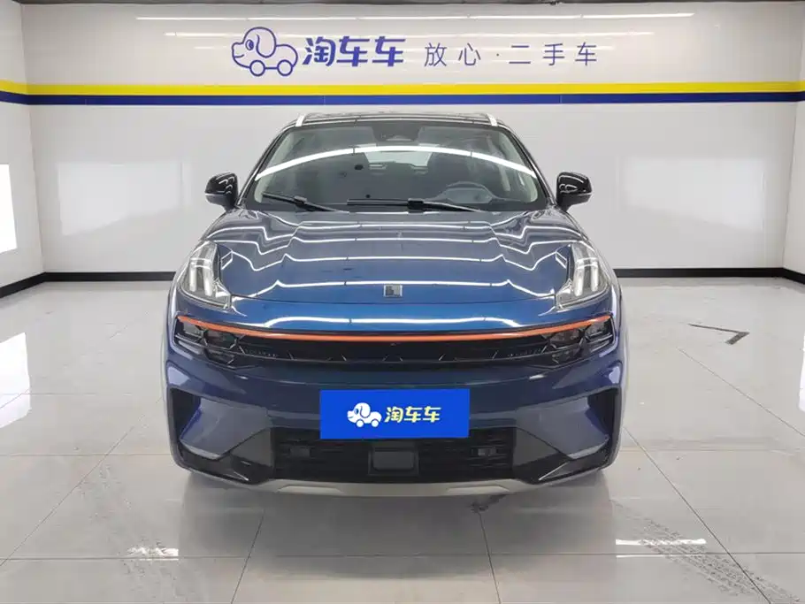 Lynk & Co 06 2020 1.5T Halo фото 2
