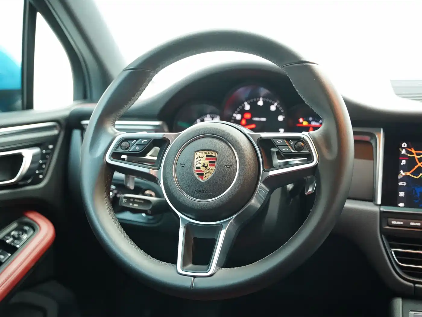 Porsche Macan 2018 Macan 2.0T фото 15
