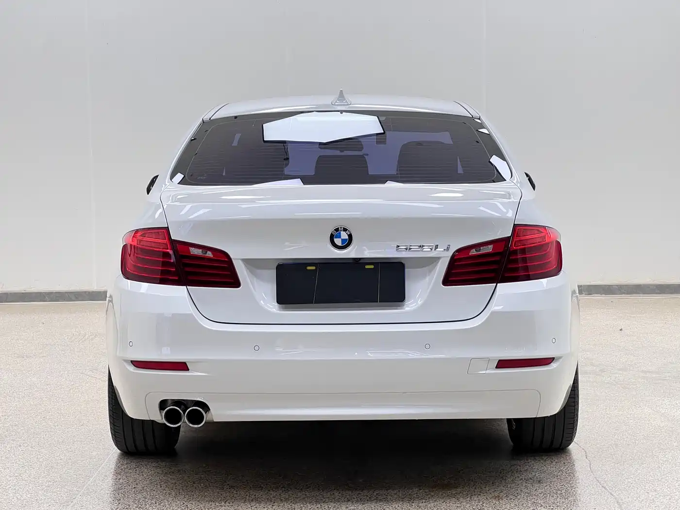 BMW 5 Series 2017 525Li Leading Edition фото 6