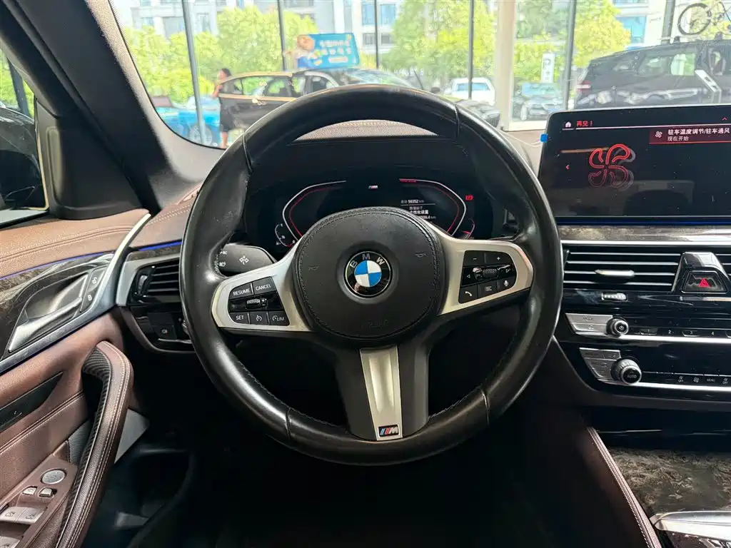 BMW 5 Series, миниатюра 7