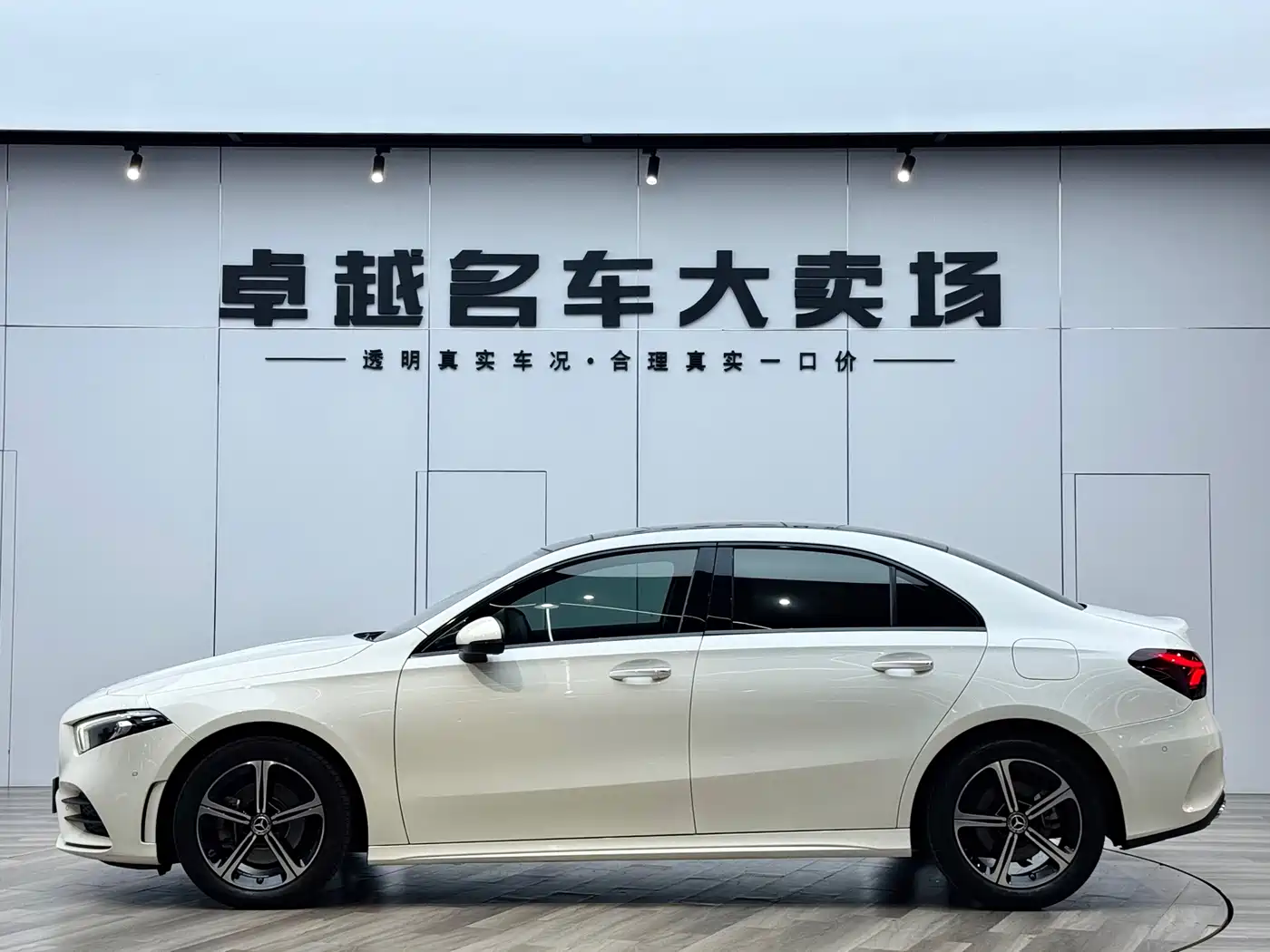 Mercedes-Benz A-Class 2022 Facelift III A 200 L Sport Sedan Fashion фото 4