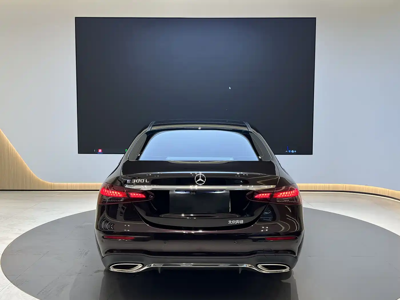 Mercedes-Benz E-Class 2023 E 300 L Sport Fashion фото 4