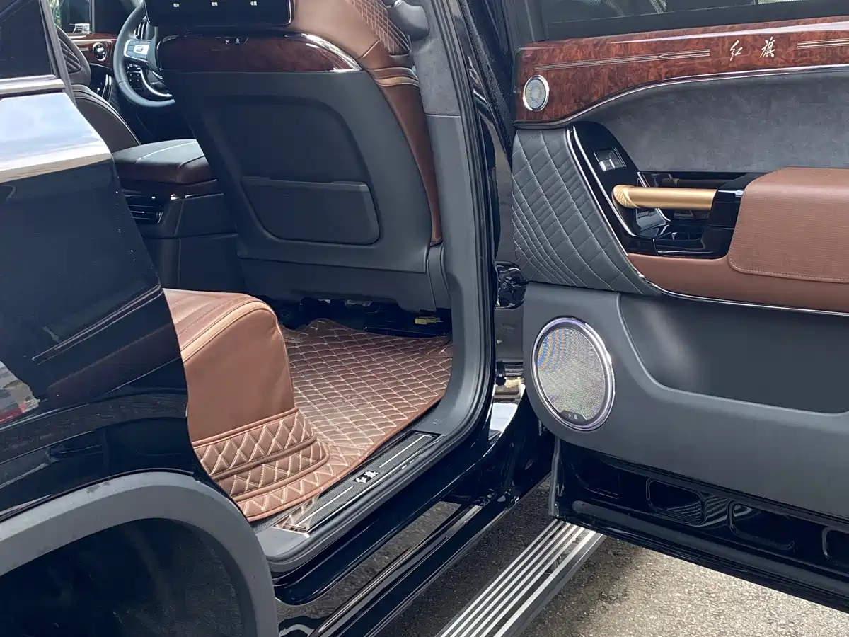 Hongqi Guoyao 2022 4.0T Premium Flagship 4-Seater фото 19