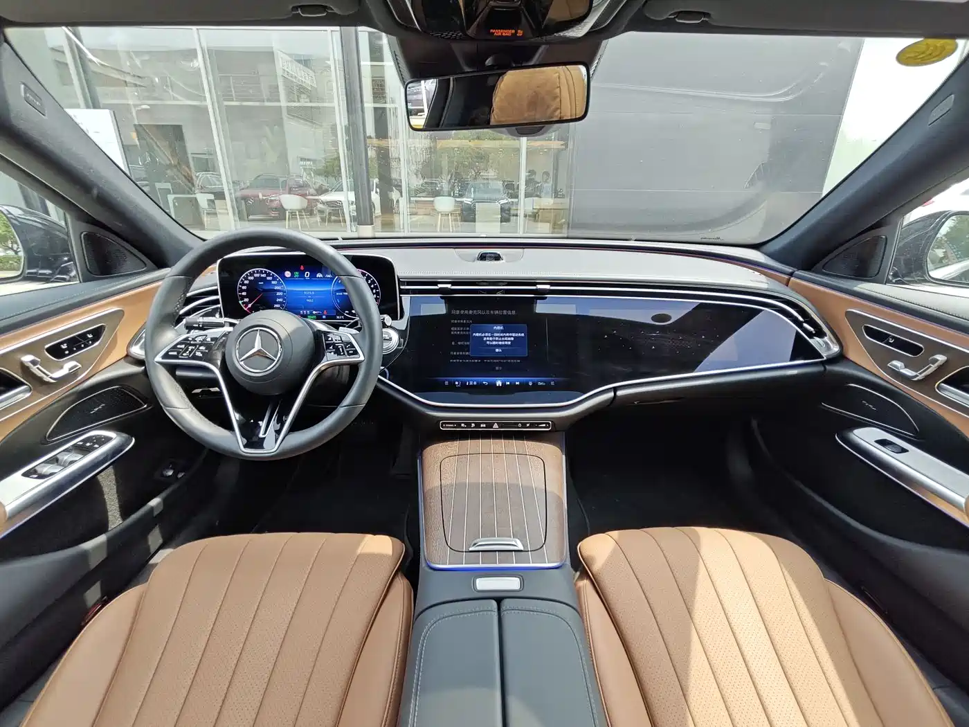 Mercedes-Benz E-Class New Energy 2024 E 350 e L Plug-in Hybrid Sedan фото 7