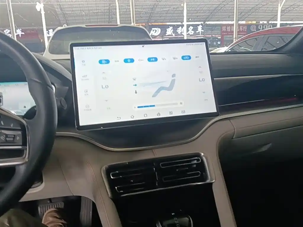 BYD Song PLUS PHEV 2021 DM-i 110KM Flagship PLUS 5G Edition фото 13