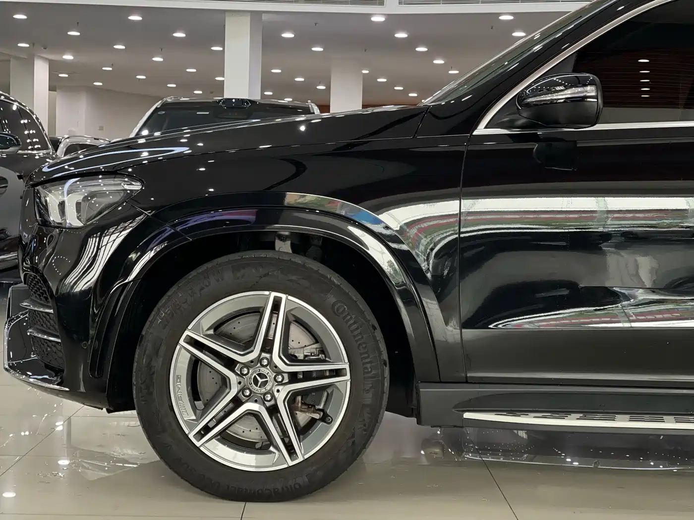 صورة 7 - Mercedes-Benz GLE