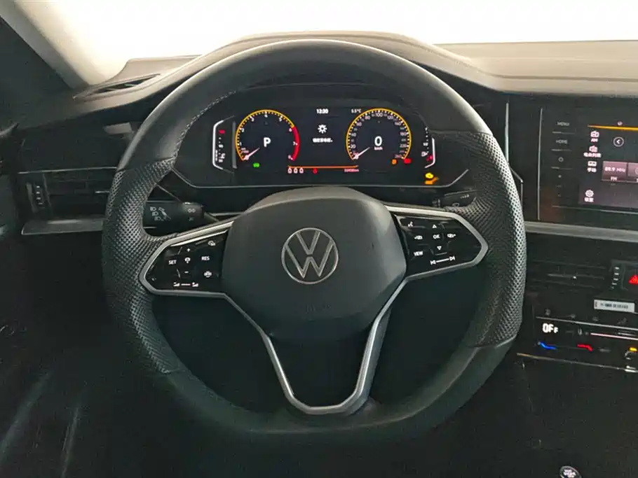 Volkswagen Passat 2024 330TSI Elite Edition фото 15