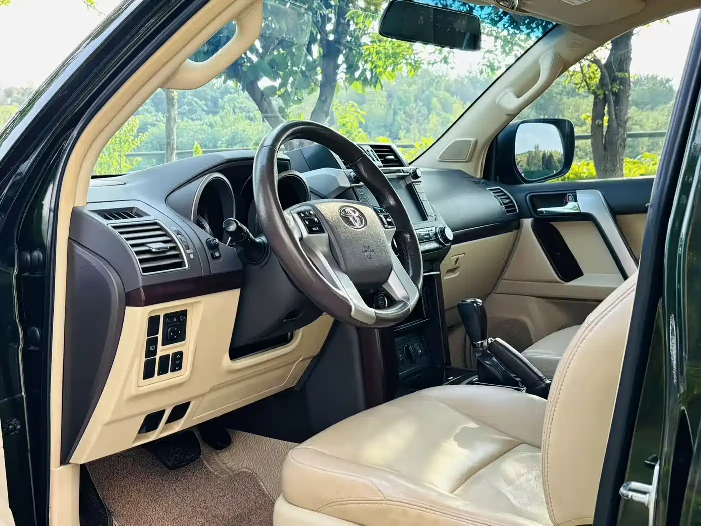 Toyota Prado 2014 4.0L Automatic TX фото 9