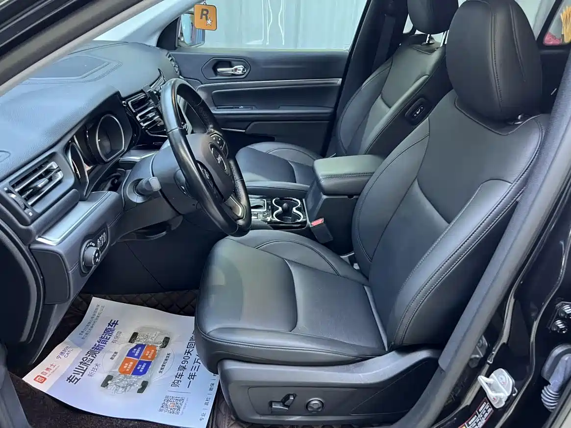 JEEP GRAND COMMANDER