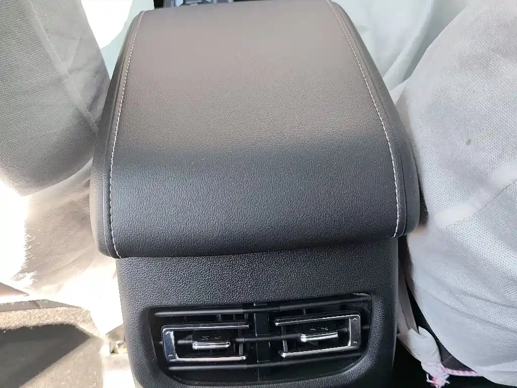 Haval M6 2023 PLUS 1.5T Manual Luxury Smart Connect фото 16