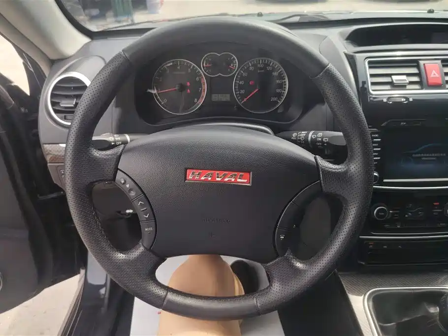 Haval H5 Classic 2015 2.0L Manual 4WD Aspiring фото 15