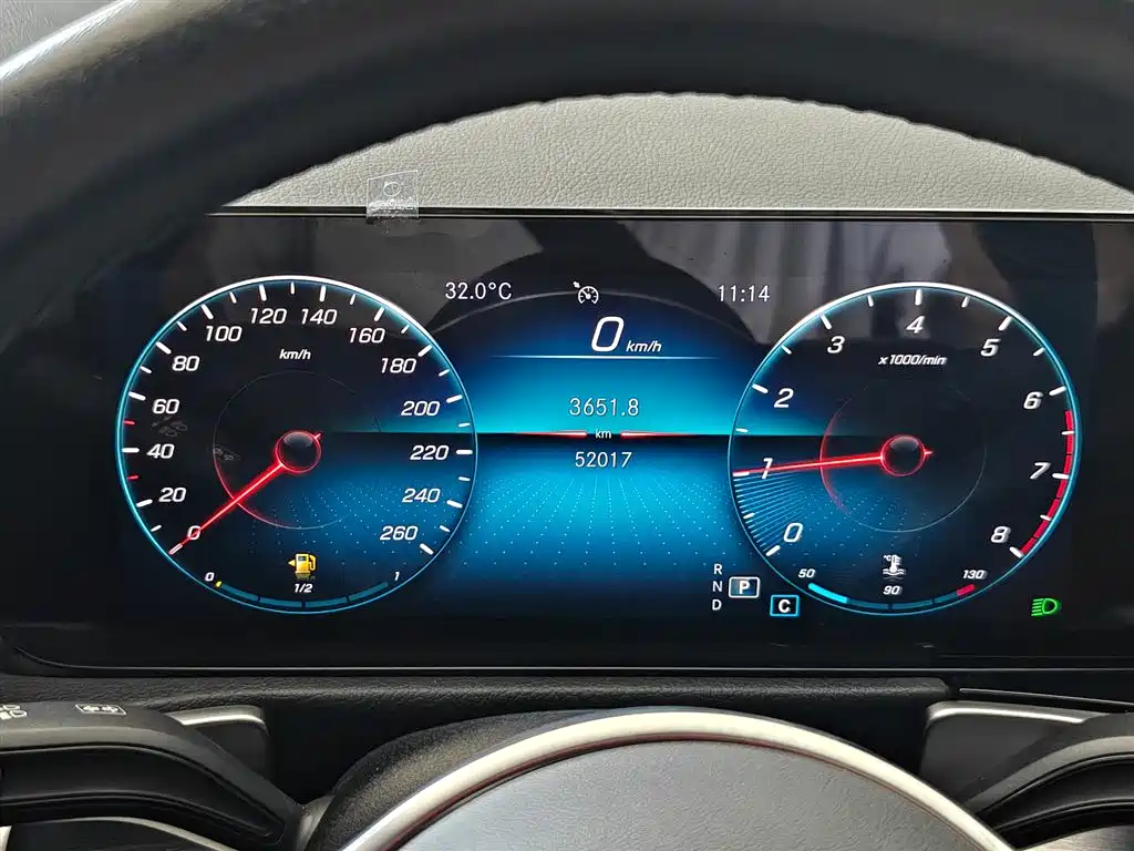 Mercedes-Benz GLB 2023 GLB 220 Dynamic фото 13