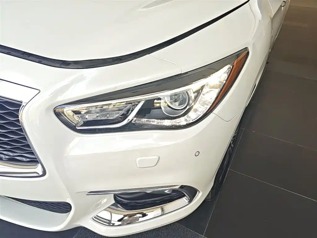 Infiniti QX60 (Import) 2020 2018 2.5 S/C Hybrid 2WD Excellence Edition China VI