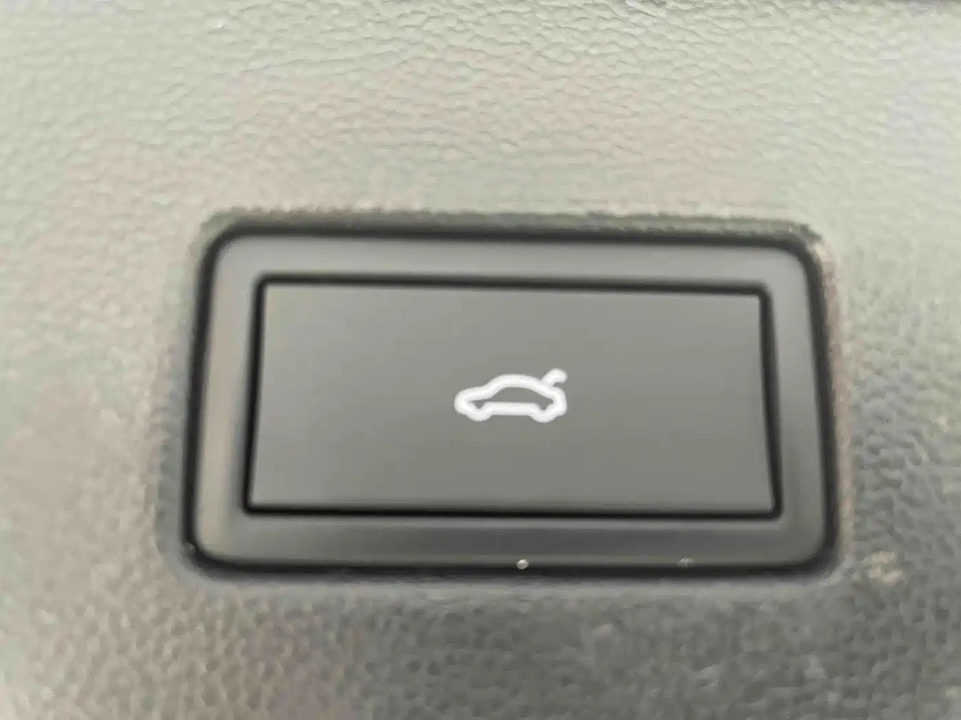 Volkswagen Tayron 2022 280TSI 2WD Luxury Smart Connect Edition фото 17