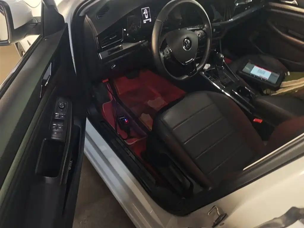 Volkswagen Bora 2021 1.5L Automatic Elite Smart Edition фото 16