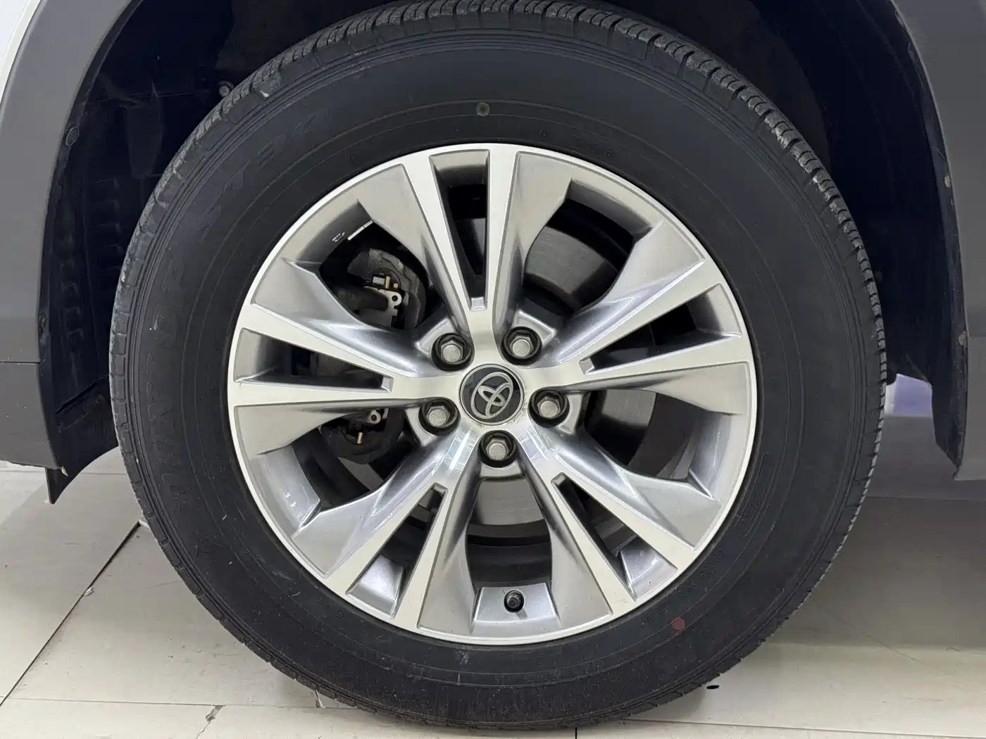Toyota Highlander 2021 2.0T AWD Elite 7-Seater фото 15